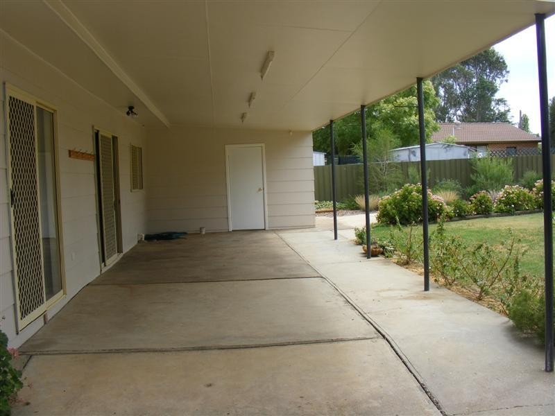 23 Cooyal Street, Cowra NSW 2794