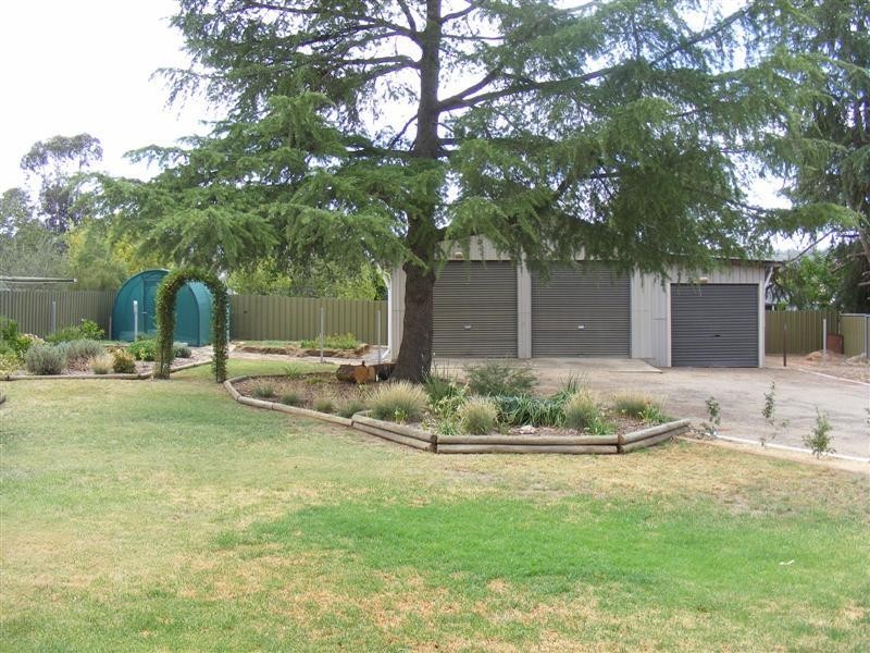 23 Cooyal Street, Cowra NSW 2794