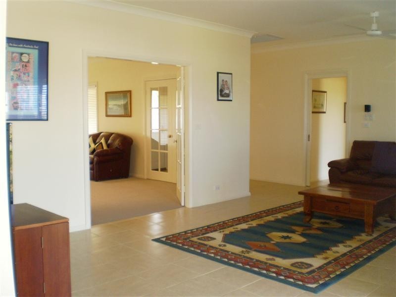 9 Shepherd Avenue, Cowra NSW 2794