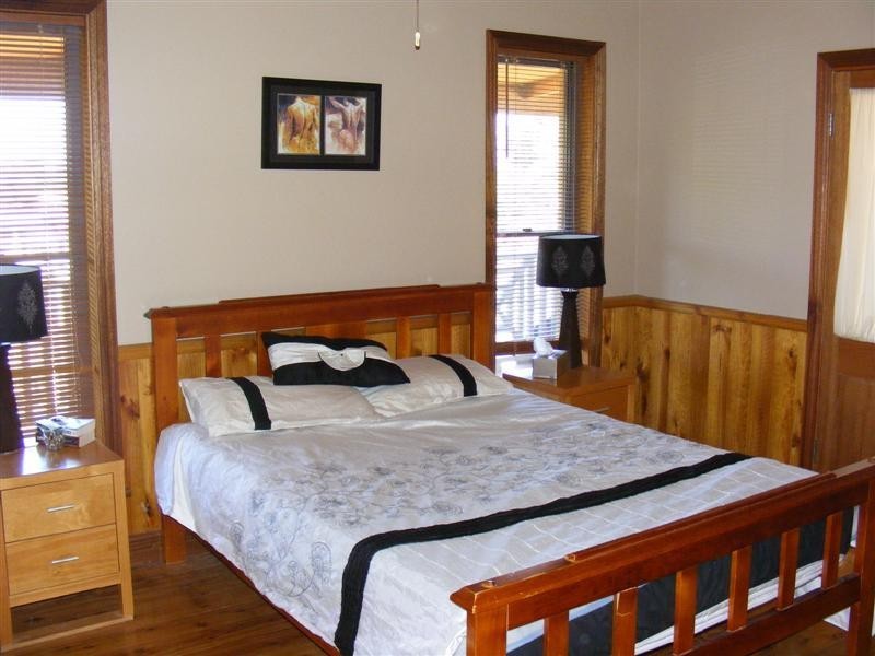 63 Liverpool Street, Cowra NSW 2794