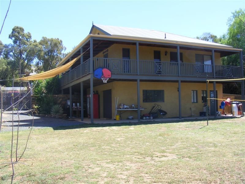 63 Liverpool Street, Cowra NSW 2794