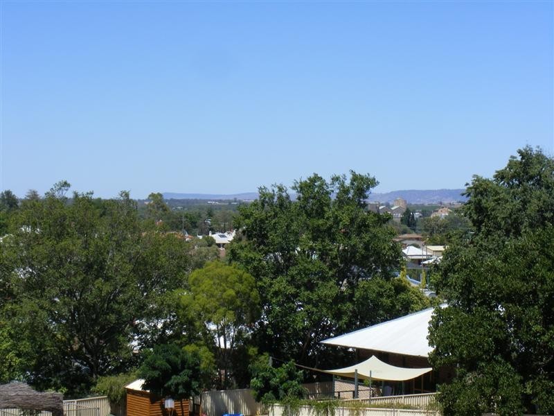 63 Liverpool Street, Cowra NSW 2794
