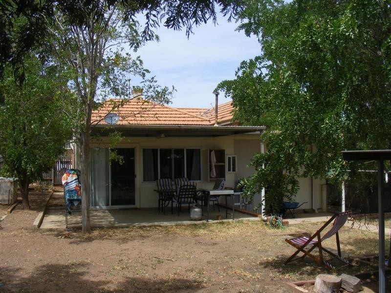 16 Coota Street, Cowra NSW 2794