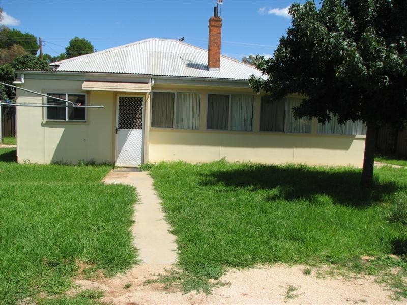 86 Tilga Street, Canowindra NSW 2804