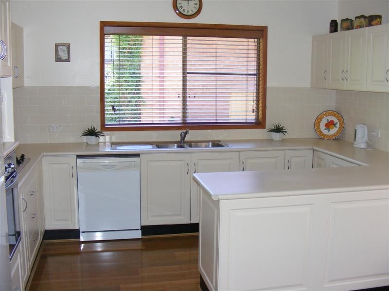 11 Kanangra Street, Cowra NSW 2794