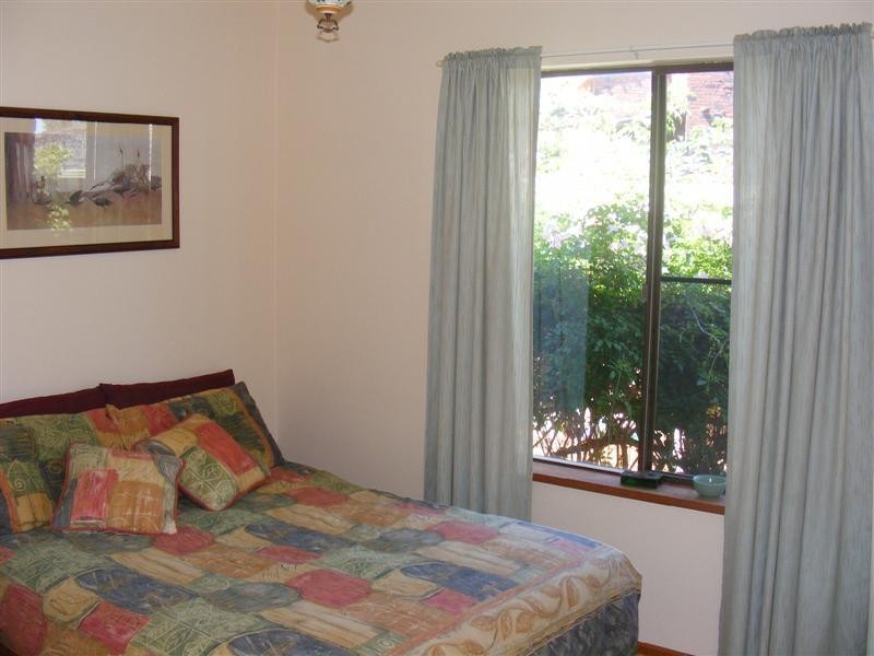 11 Kanangra Street, Cowra NSW 2794