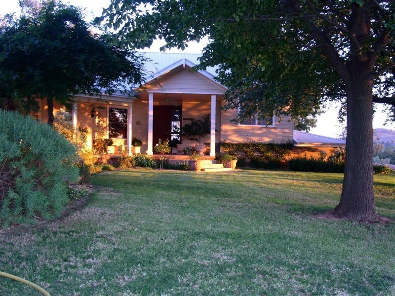 1212 Darbys Falls Road, Cowra NSW 2794