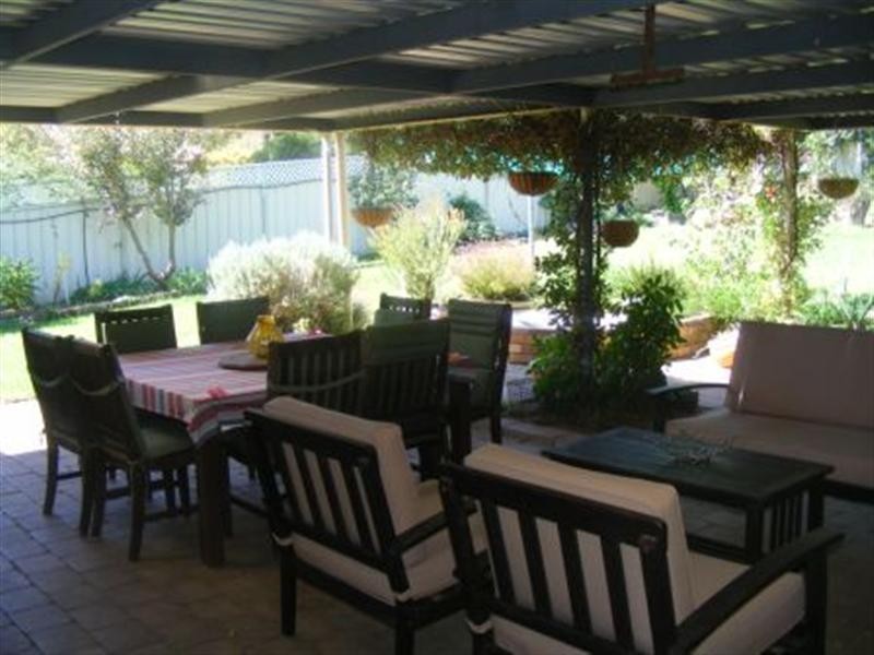29 Kibbler Street, Cowra NSW 2794
