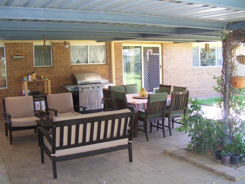 29 Kibbler Street, Cowra NSW 2794