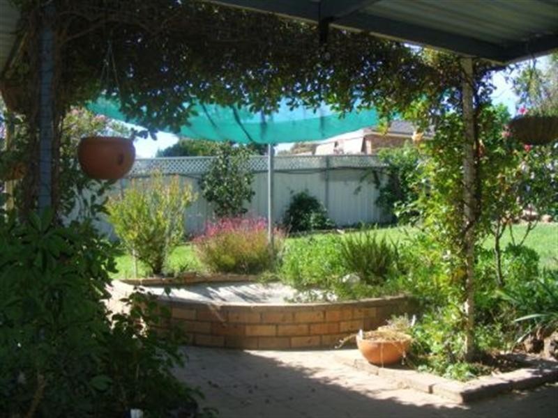 29 Kibbler Street, Cowra NSW 2794