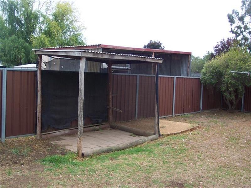 9 Ribands Way, Cowra NSW 2794