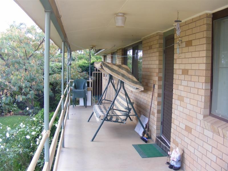 31 Wollowra Street, Cowra NSW 2794