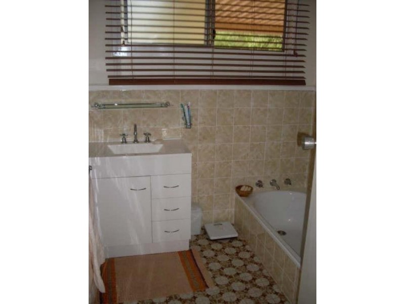 23 Waratah Street, Cowra NSW 2794