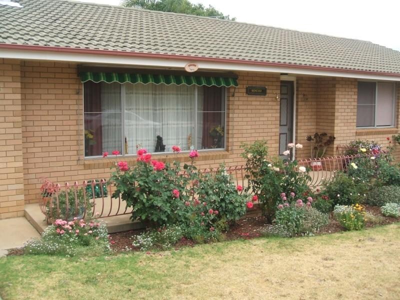 23 Dowell Street, Cowra NSW 2794