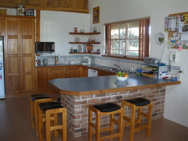 42 Delaneys Road, Cowra NSW 2794