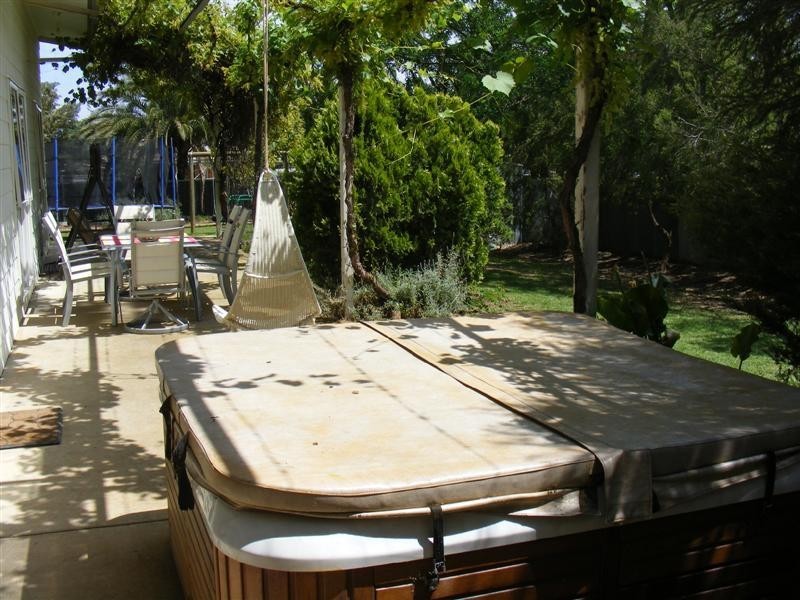 18 Cooyal Street, Cowra NSW 2794