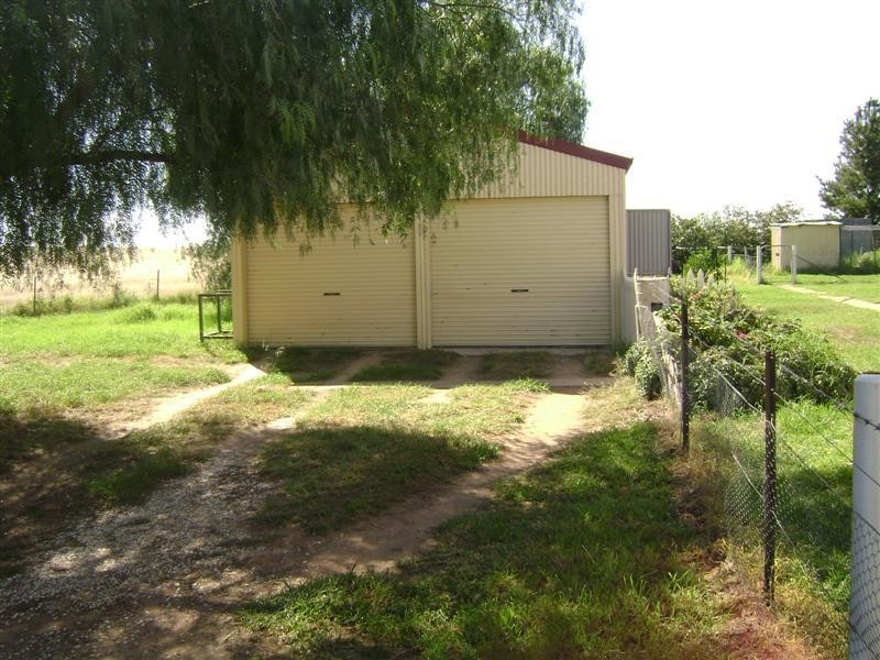 53.98 Lachlan Valley Way, Cowra NSW 2794