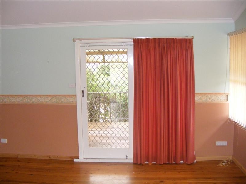 16 Scenic Drive, Cowra NSW 2794