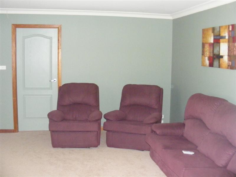 7 Grevillea Close, Cowra NSW 2794