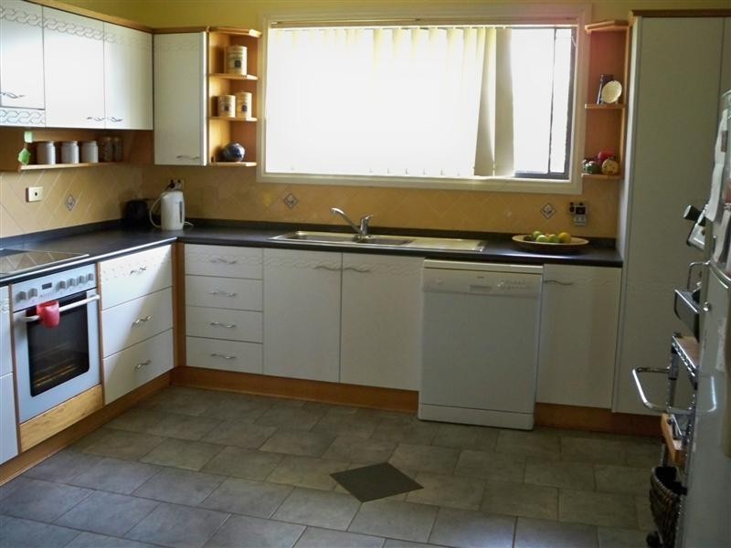 23 London Drive, Cowra NSW 2794