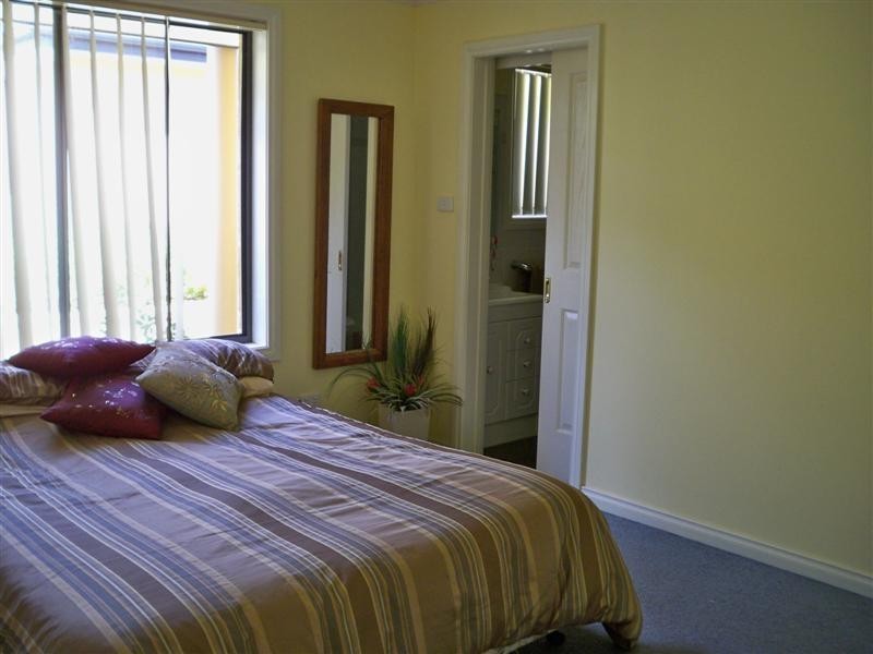 23 London Drive, Cowra NSW 2794