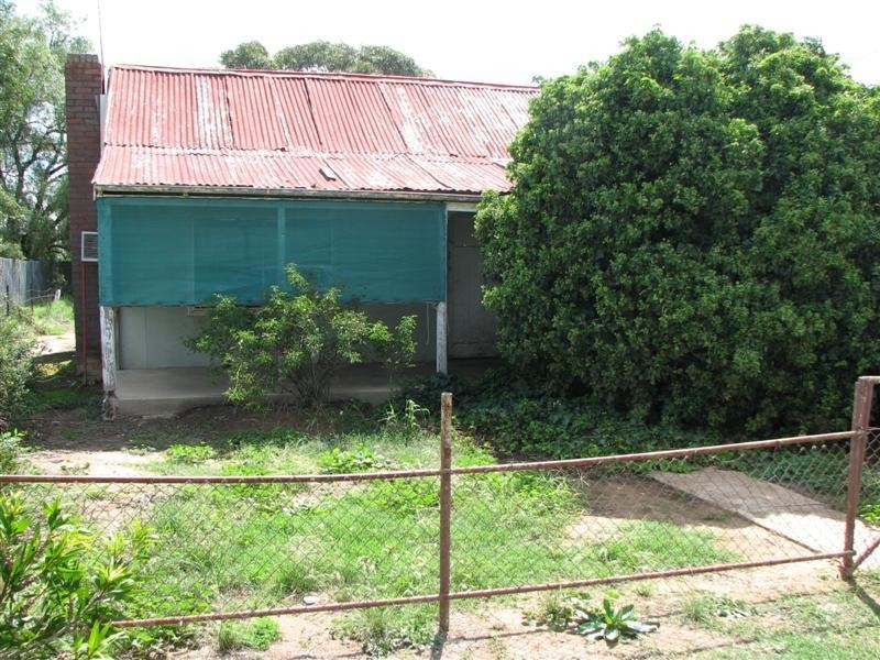 13 York Street, Greenethorpe NSW 2809