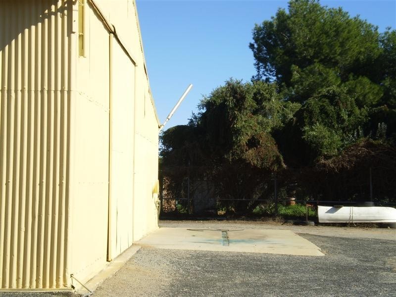 43 Grenfell Road, Cowra NSW 2794