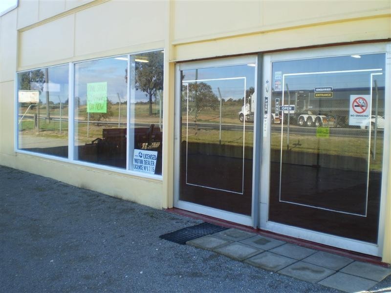 43 Grenfell Road, Cowra NSW 2794