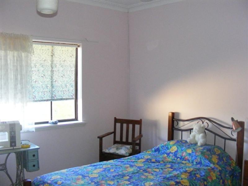 12 Elizabeth Avenue, Cowra NSW 2794