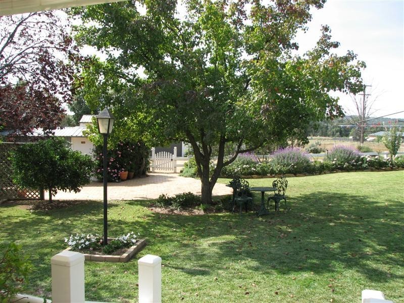 52 Melyra Street, Grenfell NSW 2810