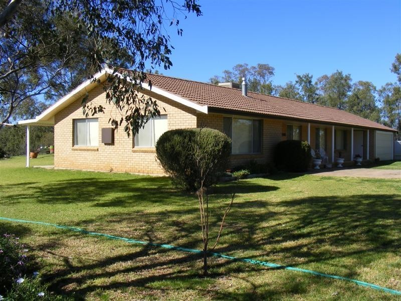 320 Camp Road, Cowra NSW 2794