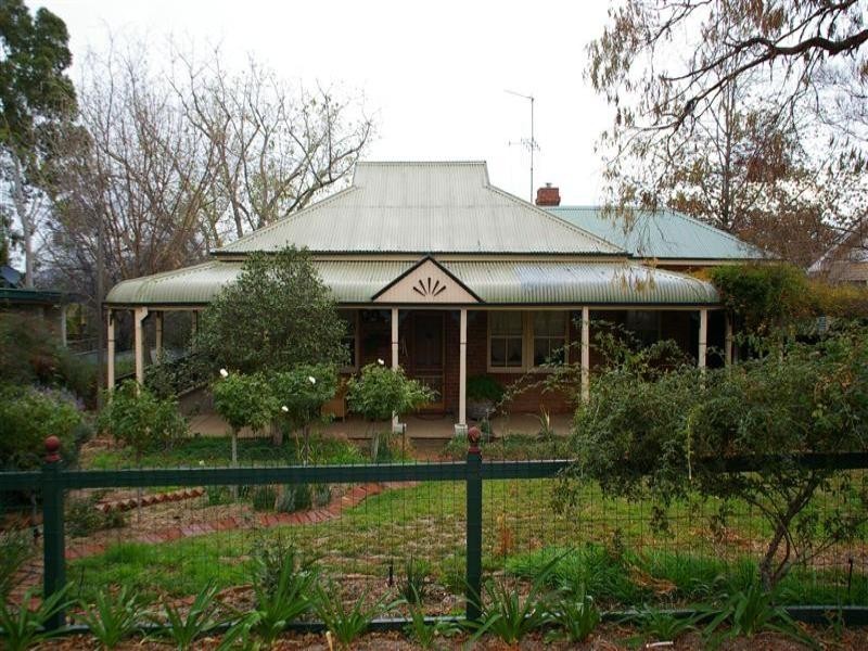 16 Binni Creek Road, Cowra NSW 2794