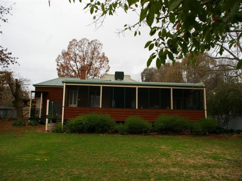 16 Binni Creek Road, Cowra NSW 2794