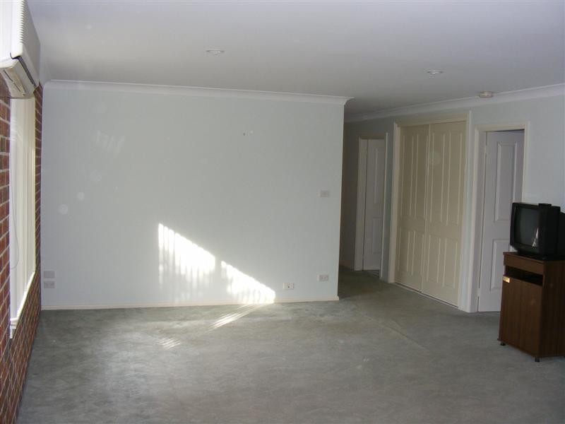 2a Newcombe Street, Cowra NSW 2794