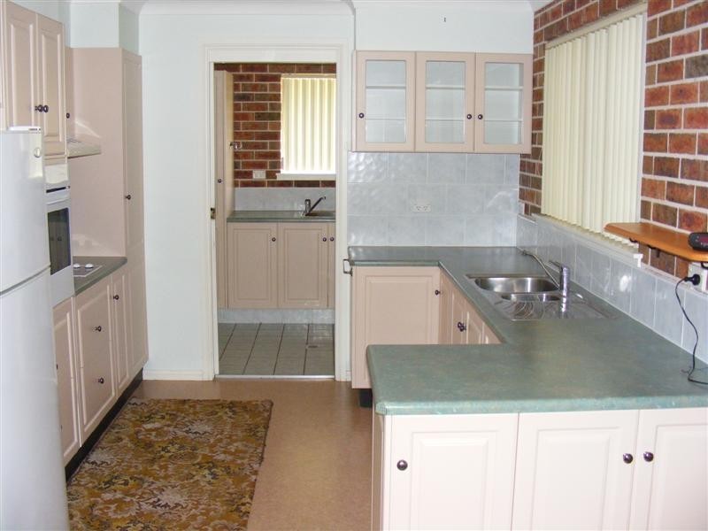 2a Newcombe Street, Cowra NSW 2794