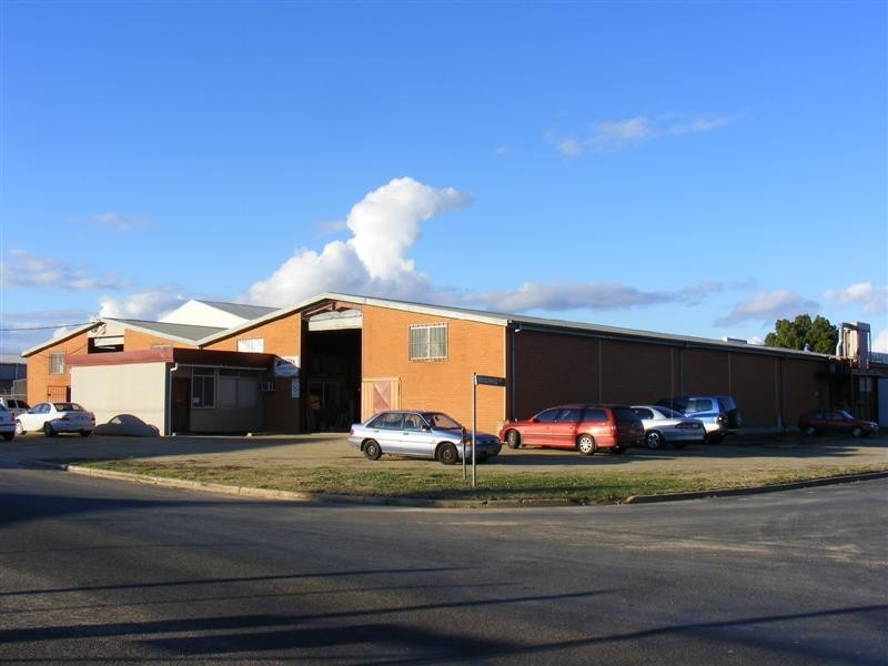 2 Bourke Street, Cowra NSW 2794