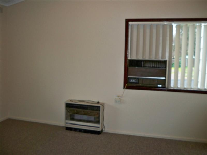 7 Jindalee Circuit, Cowra NSW 2794