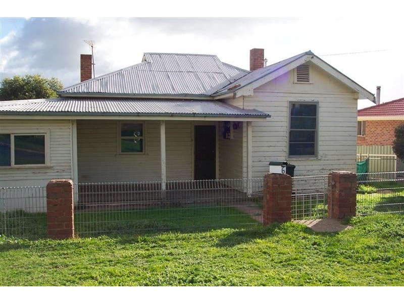 6 Nelson Street, Cowra NSW 2794