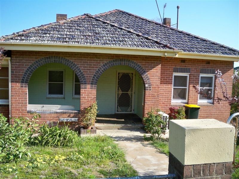 15 CARLETON Street, Cowra NSW 2794