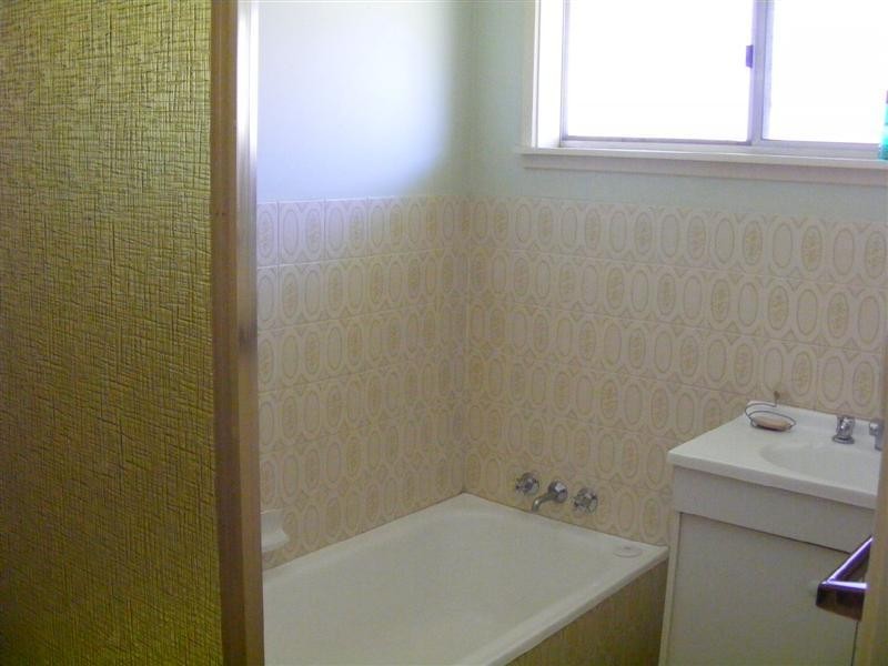 9 Coolabah Crescent, Cowra NSW 2794