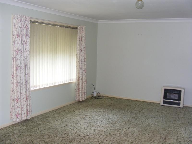 9 Coolabah Crescent, Cowra NSW 2794