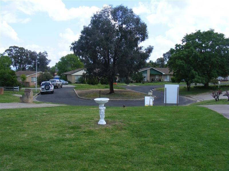 9 Coolabah Crescent, Cowra NSW 2794