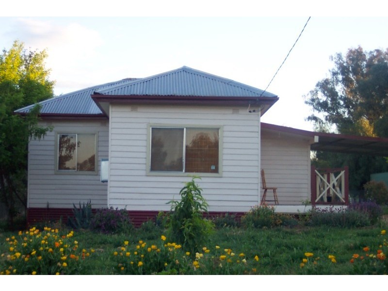 68 Ferguson Street, Canowindra NSW 2804