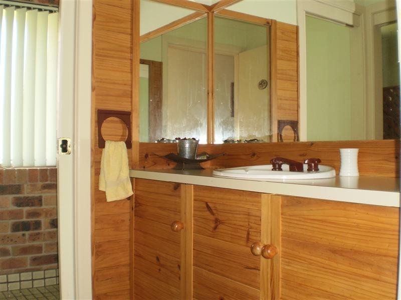 20 Taronga Drive, Cowra NSW 2794