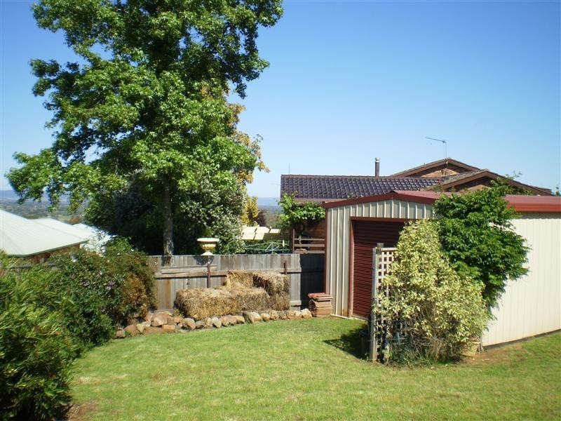 17 Karinya Street, Cowra NSW 2794