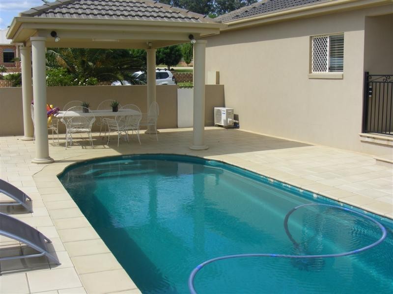 22 Acacia Circle, Cowra NSW 2794