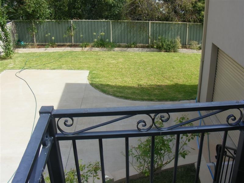 22 Acacia Circle, Cowra NSW 2794