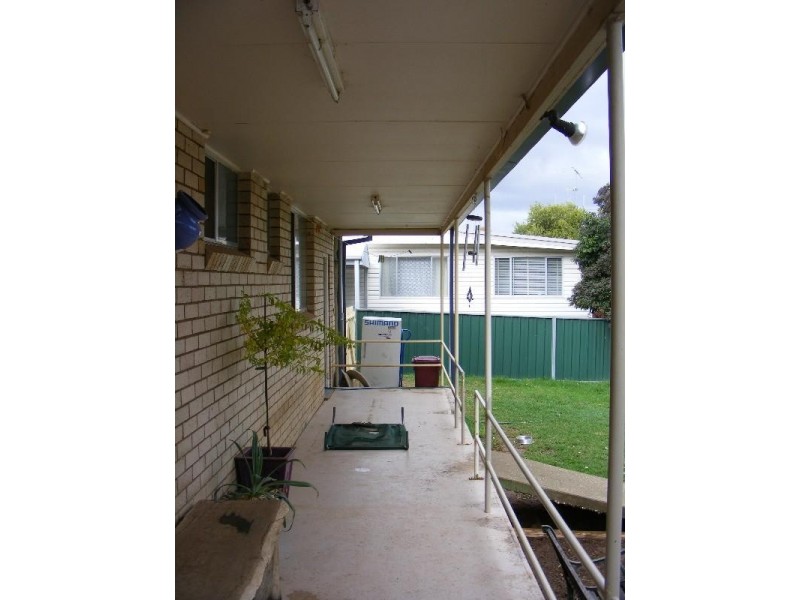 30 Kibbler Street, Cowra NSW 2794