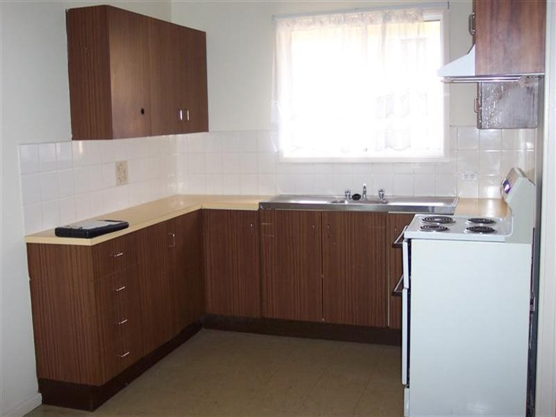 22 Jindalee Circuit, Cowra NSW 2794