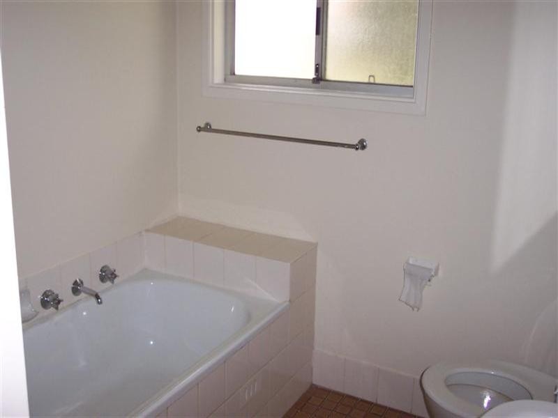 22 Jindalee Circuit, Cowra NSW 2794